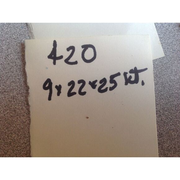 420A White Plant Stand. - Picture 2 of 4